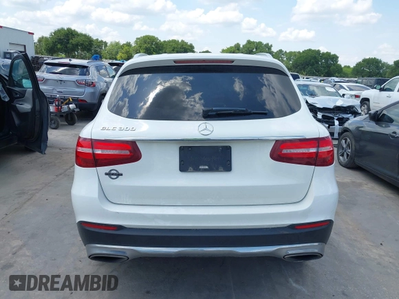 2019 Mercedes-Benz GLC 300 with VIN WDC0G4JB3K1000679, listed as a IAAI auction lot 42221925 with 91,005 mi miles and . Bid and sale history available at DreamBid. Image 17.