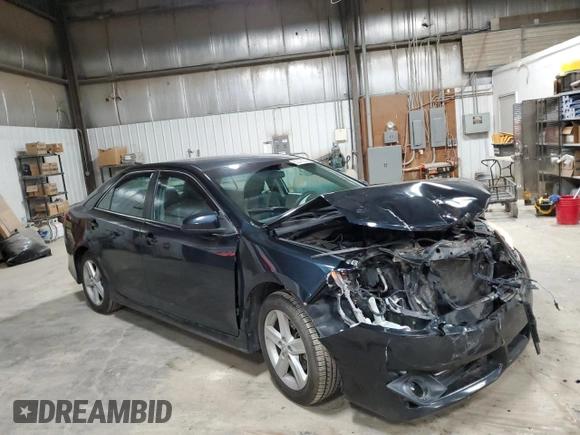 2014 Toyota Camry L with VIN 4T1BF1FK7EU317307, listed as a Copart auction lot 80576924 with 123,553 mi miles and Salvage Title. Bid and sale history available at DreamBid. Image 4.