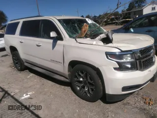 2015 Chevrolet Suburban LT with VIN 1GNSKJKC2FR193702, listed as a IAAI auction lot 40571845 with 1 mi miles. Bid and sale history available at carsss.com. Image 1.