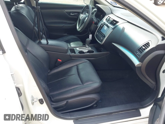 2016 Nissan Altima SV with VIN 1N4AL3AP2GC146486, listed as a IAAI auction lot 41694332 with 135,076 mi miles and . Bid and sale history available at DreamBid. Image 5.