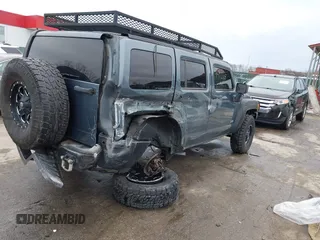 2006 Hummer H3 with VIN 5GTDN136768328477, listed as a IAAI auction lot 41503307 with 186,944 mi miles. Bid and sale history available at carsss.com. Image 4.