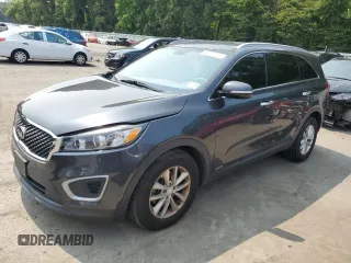 2018 Kia Sorento LX with VIN 5XYPGDA32JG388340, listed as a Copart auction lot 67332984 with 127,293 mi miles and Salvage Title. Bid and sale history available at carsss.com. Image 1.