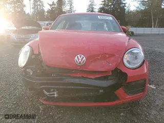 2019 Volkswagen Beetle S with VIN 3VWFD7AT6KM709660, listed as a Copart auction lot 85686754 with 0 mi miles and Salvage Title. Bid and sale history available at carsss.com. Image 5.
