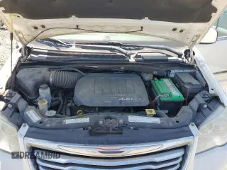 2011 Chrysler Town & Country Touring with VIN 2A4RR5DG0BR640360, listed as a Copart auction lot 54442345 with 138,896 mi miles and Clean Title. Bid and sale history available at carsss.com. Image 12.
