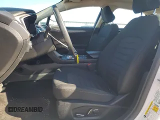 2020 Ford Fusion SE with VIN 3FA6P0H74LR129120, listed as a Copart auction lot 49111985 with 51,402 mi miles and Salvage title. Bid and sale history available at DreamBid. Image 7.