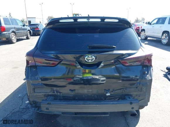 2018 Toyota Corolla iM with VIN JTNKARJE3JJ559330, listed as a IAAI auction lot 41817975 with NaN miles. Bid and sale history available at carsss.com. Image 17.