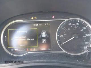 2024 Nissan Versa SV z VIN 3N1CN8EV9RL848415, wystawiony jako IAAI lot #42069381 z przebiegiem 36 904 mil mil oraz . Historia ofert i sprzedaży dostępna na DreamBid. Obrazek 7.