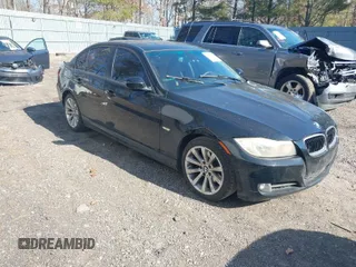 2011 BMW 3 Series 328i with VIN WBAPH5G50BNM83160, listed as a IAAI auction lot 41654019 with 111,596 mi miles. Bid and sale history available at carsss.com. Image 1.