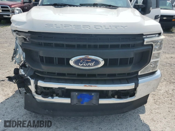 2020 Ford F-250 XL z VIN 1FT7X2B62LEC30895, wystawiony jako Copart lot #59706725 z przebiegiem 90 718 mil mil oraz Szkoda całkowita • Salvage title. Historia ofert i sprzedaży dostępna na DreamBid. Obrazek 11.