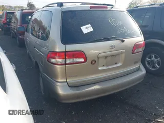 2002 Toyota Sienna LE with VIN 4T3ZF13C42U469088, listed as a IAAI auction lot 42184081 with Not provided miles and . Bid and sale history available at DreamBid. Image 3.