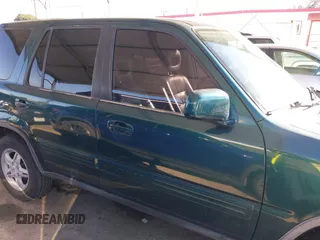2000 Honda CR-V SE with VIN JHLRD1870YS010386, listed as a IAAI auction lot 41656977 with 146,808 mi miles. Bid and sale history available at carsss.com. Image 13.