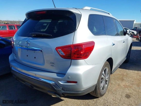 2018 Nissan Pathfinder SV with VIN 5N1DR2MM3JC611488, listed as a IAAI auction lot 41267286 with 43,863 mi miles. Bid and sale history available at carsss.com. Image 4.