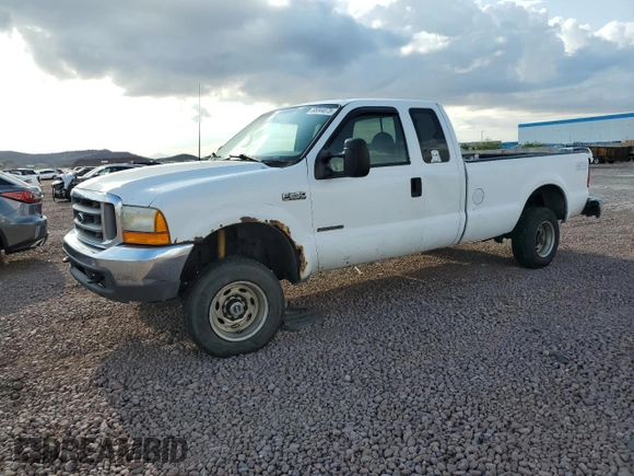 2000 Ford F-250 XL with VIN 1FTNX21FXYEE45263, listed as a Copart auction lot 55044075 with 451,212 mi miles and Salvage title. Bid and sale history available at DreamBid. Image 1.