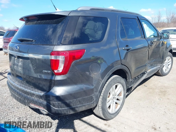 2018 Ford Explorer XLT with VIN 1FM5K8D8XJGC91593, listed as a IAAI auction lot 41838572 with 77,280 mi miles and . Bid and sale history available at carsss.com. Image 4.