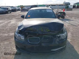 2013 BMW 3 Series 328i xDrive with VIN WBAKF3C56DJ385545, listed as a IAAI auction lot 40735031 with 156,826 mi miles. Bid and sale history available at carsss.com. Image 6.