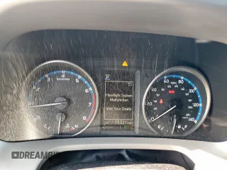 2018 Toyota RAV4 XLE with VIN 2T3WFREVXJW457073, listed as a Copart auction lot 62339635 with 75,321 mi miles and Salvage title. Bid and sale history available at DreamBid. Image 9.