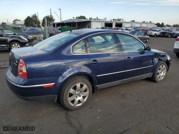 2002 Volkswagen Passat GLX with VIN WVWTH63B82P070975, listed as a Copart auction lot 69512334 with 174,829 mi miles and Salvage Title. Bid and sale history available at carsss.com. Image 3.