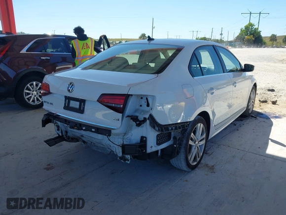 2017 Volkswagen Jetta SEL with VIN 3VWL17AJ0HM409955, listed as a IAAI auction lot 41840718 with 40,203 mi miles and . Bid and sale history available at DreamBid. Image 4.