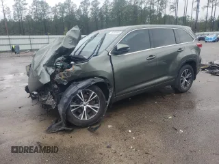 2017 Toyota Highlander LE z VIN 5TDBZRFH5HS422385, wystawiony jako Copart lot #48181865 z przebiegiem Nie podano mil oraz Szkoda całkowita • Salvage title. Historia ofert i sprzedaży dostępna na DreamBid. Obrazek 1.