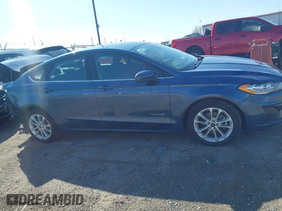 2019 Ford Fusion SE with VIN 3FA6P0LU8KR131951, listed as a IAAI auction lot 41908428 with 58,611 mi miles and . Bid and sale history available at DreamBid. Image 13.