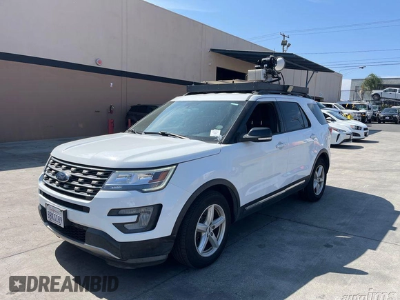 2017 Ford Explorer XLT z VIN 1FM5K8D83HGD73353, wystawiony jako IAAI lot #42568753 z przebiegiem 119 689 mil mil oraz . Historia ofert i sprzedaży dostępna na DreamBid. Obrazek 6.