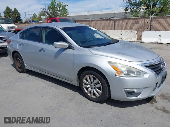2013 Nissan Altima SV with VIN 1N4AL3AP4DN517857, listed as a IAAI auction lot 42020248 with 234,536 mi miles and . Bid and sale history available at carsss.com. Image 1.