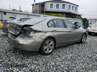 2017 BMW 3 Series 330i xDrive z VIN WBA8D9G50HNU59764, wystawiony jako Copart lot #54645245 z przebiegiem 88 442 mil mil oraz Szkoda całkowita • Salvage title. Historia ofert i sprzedaży dostępna na DreamBid. Obrazek 3.