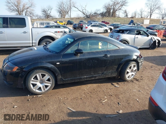 2004 Audi TT with VIN TRUWT28N941004373, listed as a IAAI auction lot 41886696 with 137,266 mi miles. Bid and sale history available at carsss.com. Image 14.