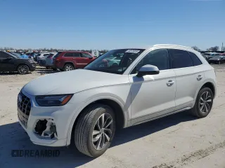 2021 Audi Q5 Premium with VIN WA1AAAFY6M2129594, listed as a Copart auction lot 46973915 with 39,249 mi miles and Salvage Title. Bid and sale history available at carsss.com. Image 1.