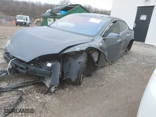 2017 Tesla Model S 100D with VIN 5YJSA1E21HF217009, listed as a IAAI auction lot 41621763 with 1 mi miles. Bid and sale history available at carsss.com. Image 17.