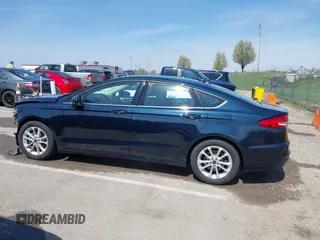 2020 Ford Fusion SE with VIN 3FA6P0HDXLR231155, listed as a IAAI auction lot 41925162 with 51,588 mi miles. Bid and sale history available at carsss.com. Image 15.