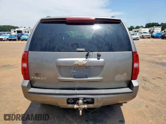 2008 Chevrolet Tahoe LTZ with VIN 1GNFC13J18R108007, listed as a Copart auction lot 58102505 with 270,847 mi miles and Clean title. Bid and sale history available at DreamBid. Image 6.