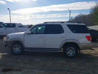 2004 Toyota Sequoia SR5 with VIN 5TDZT34A24S213103, listed as a IAAI auction lot 41675097 with 225,509 mi miles. Bid and sale history available at carsss.com. Image 14.