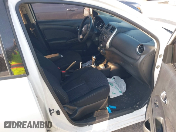 2014 Nissan Versa SV with VIN 3N1CN7AP5EL853686, listed as a IAAI auction lot 42058524 with 156,947 mi miles. Bid and sale history available at carsss.com. Image 5.