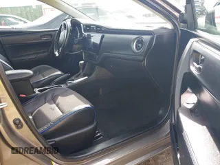 2017 Toyota Corolla L z VIN 5YFBURHE5HP730912, wystawiony jako IAAI lot #41610019 z przebiegiem 61 440 mil mil oraz . Historia ofert i sprzedaży dostępna na DreamBid. Obrazek 5.