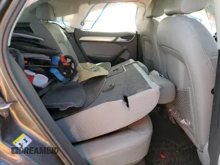 2018 Audi Q3 Premium Plus z VIN WA1JCCFS6JR007404, wystawiony jako Copart lot #45345785 z przebiegiem Nie podano mil oraz Szkoda całkowita • Salvage title. Historia ofert i sprzedaży dostępna na DreamBid. Obrazek 10.