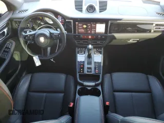 2024 Porsche Macan S с VIN WP1AG2A59RLB36143, выставлен на аукционе Copart как лот 49980065 с пробегом 10 201 миль миль и Списание • Salvage title. История ставок и продаж доступна на DreamBid. Изображение 8.