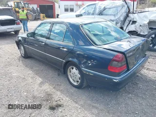 1998 Mercedes-Benz C 230/260/280/320 with VIN WDBHA23G2WA646839, listed as a IAAI auction lot 41983171 with 176,887 mi miles and . Bid and sale history available at carsss.com. Image 3.