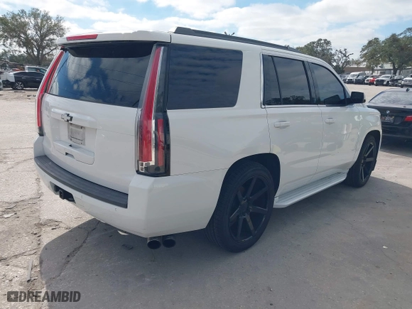 2017 Chevrolet Tahoe LS with VIN 1GNSCAKC9HR281906, listed as a IAAI auction lot 41277058 with 177,980 mi miles. Bid and sale history available at carsss.com. Image 4.