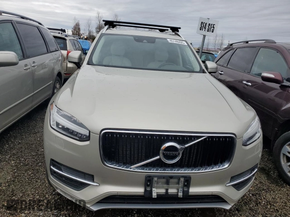 2016 Volvo XC90 T6 Momentum with VIN YV4A22PK8G1071823, listed as a Copart auction lot 45148495 with 125,215 mi miles and Clean Title. Bid and sale history available at carsss.com. Image 5.