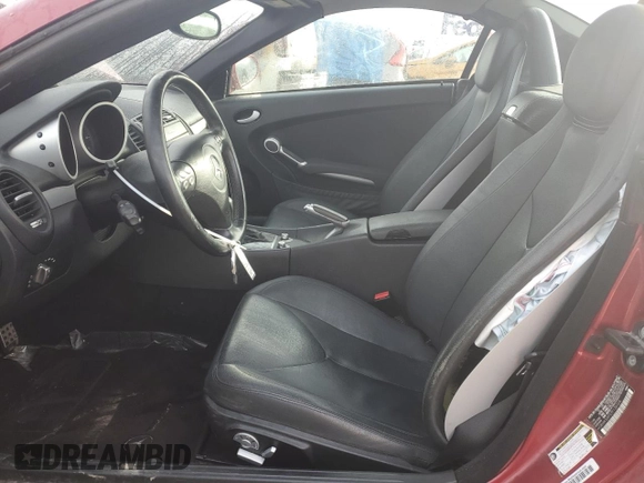 2007 Mercedes-Benz SLK 350 with VIN WDBWK56F57F134005, listed as a Copart auction lot 42755005 with 132,725 mi miles and Salvage title. Bid and sale history available at DreamBid. Image 7.