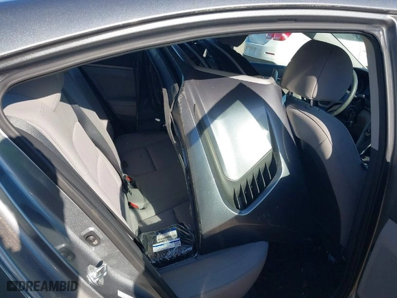 2018 Hyundai Elantra SE with VIN KMHD74LF2JU578773, listed as a IAAI auction lot 41991059 with 19,834 mi miles. Bid and sale history available at carsss.com. Image 8.