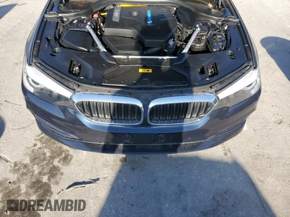 2019 BMW 5 Series 530e xDrive with VIN WBAJB1C51KB376996, listed as a Copart auction lot 52581175 with 42,369 mi miles and Salvage title. Bid and sale history available at DreamBid. Image 11.