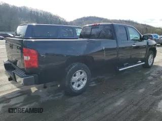 2007 Chevrolet Silverado 1500 1LT with VIN 1GCEK19J37E523723, listed as a Copart auction lot 51957215 with 200,321 mi miles and Salvage Title. Bid and sale history available at DreamBid. Image 3.