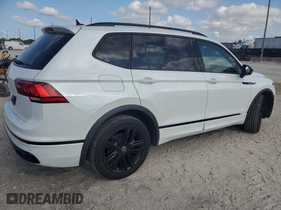 2022 Volkswagen Tiguan SE R-Line Black with VIN 3VVCB7AX1NM080975, listed as a Copart auction lot 56099945 with 42,376 mi miles and Salvage title. Bid and sale history available at DreamBid. Image 3.