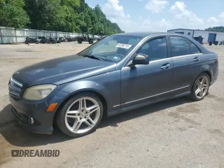 2008 Mercedes-Benz C 300 Sport z VIN WDDGF54X78R024018, wystawiony jako Copart lot #61399715 z przebiegiem 175 986 mil mil oraz Szkoda całkowita • Salvage title. Historia ofert i sprzedaży dostępna na DreamBid. Obrazek 1.
