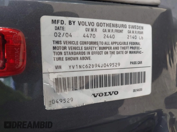 2004 Volvo C70 with VIN YV1NC62D94J049529, listed as a IAAI auction lot 41668957 with 100,110 mi miles. Bid and sale history available at carsss.com. Image 9.