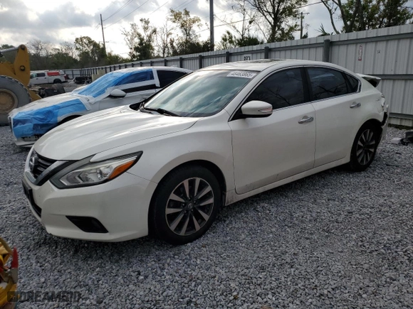 2017 Nissan Altima 2.5 SR with VIN 1N4AL3AP6HC272738, listed as a Copart auction lot 48463865 with 174,828 mi miles and Non Repairable. Bid and sale history available at carsss.com. Image 1.