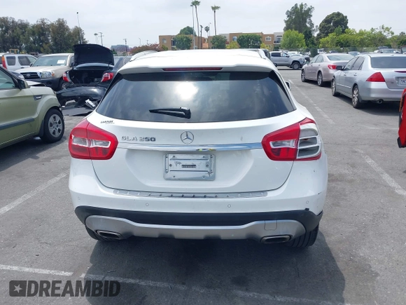 2018 Mercedes-Benz GLA 250 z VIN WDCTG4EBXJJ479396, wystawiony jako IAAI lot #42432247 z przebiegiem 83 856 mil mil oraz . Historia ofert i sprzedaży dostępna na DreamBid. Obrazek 16.