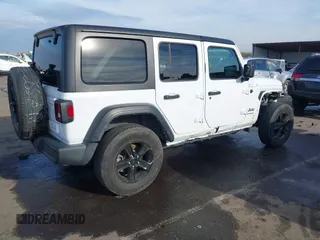 2022 Jeep Wrangler Unlimited Sport S with VIN 1C4HJXDN9NW154922, listed as a IAAI auction lot 41230408 with 35,187 mi miles. Bid and sale history available at carsss.com. Image 4.